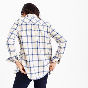 Women’s J. Crew Cream and Blue Flannel Boxy Fit Button Down Top Summer Preppy